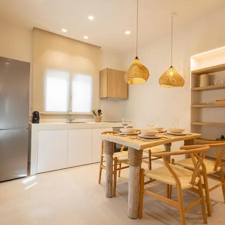 Private Villa Two Seperate Homes And Jacuzzi Retreat