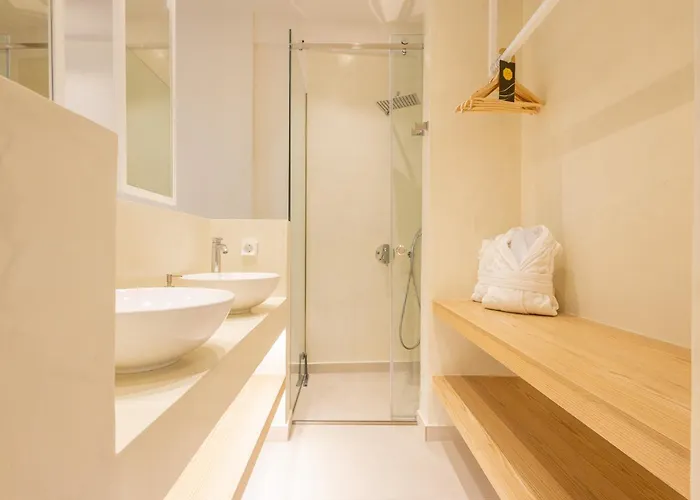 וילה Private Villa Two Seperate Homes And Jacuzzi Retreat עיר רודוס