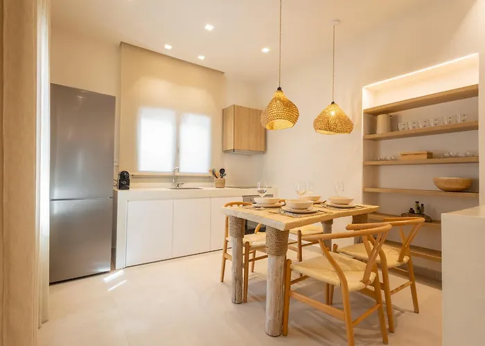 Private Villa Two Seperate Homes And Jacuzzi Retreat